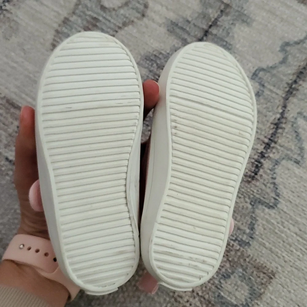 Old Navy Light Pink Mary-Jane Canvas Sneakers for Toddler Girls Sz6